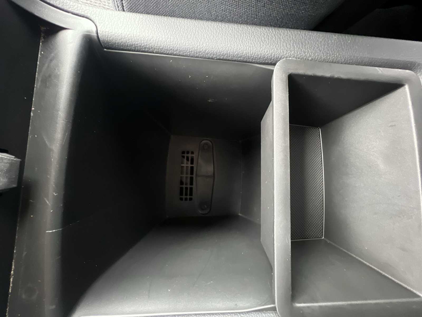 Thumbnail: 2023 Hyundai Santa Fe - 22