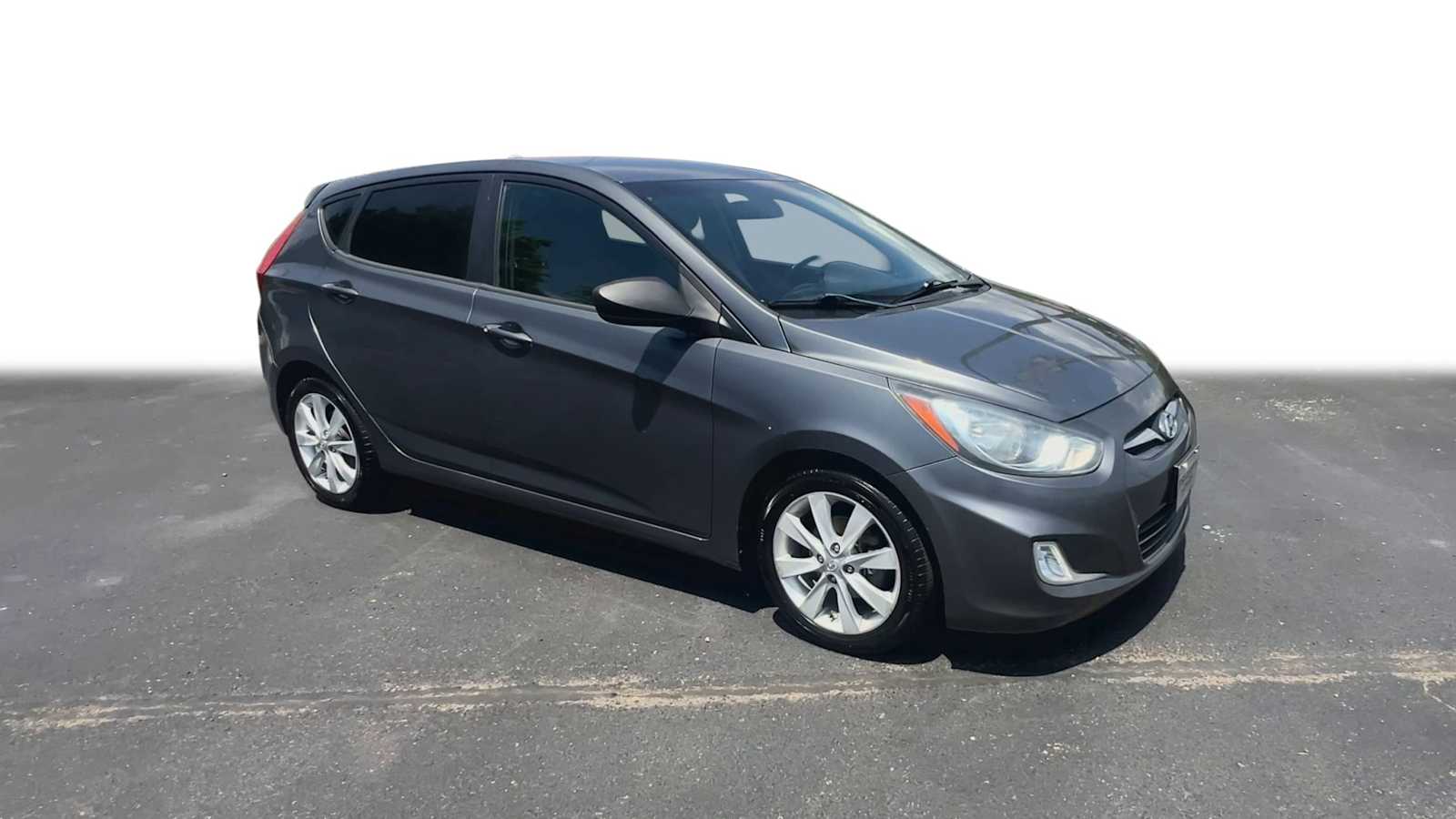 Thumbnail: 2012 Hyundai Accent - 2