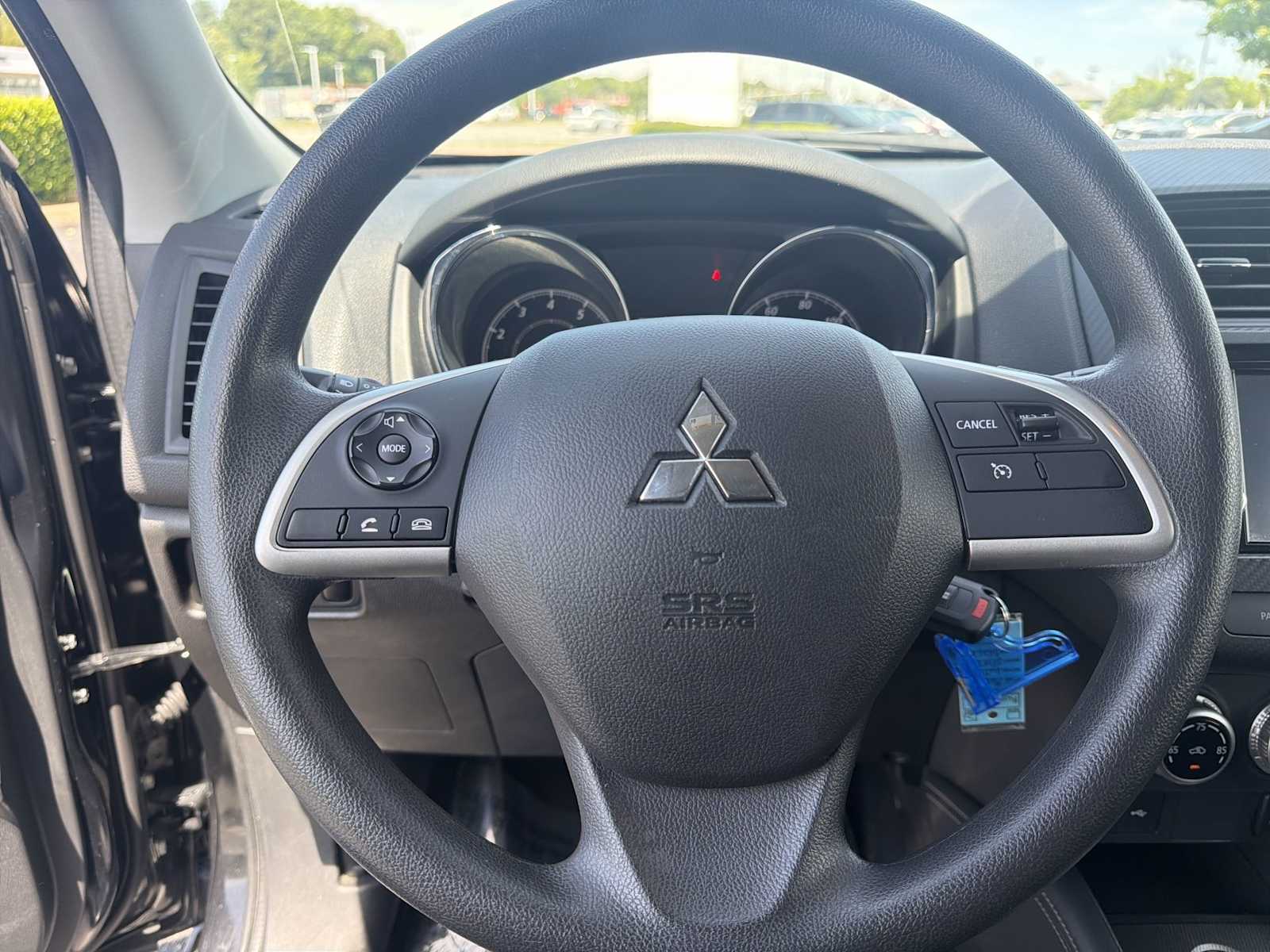 Thumbnail: 2024 Mitsubishi Outlander Sport - 11