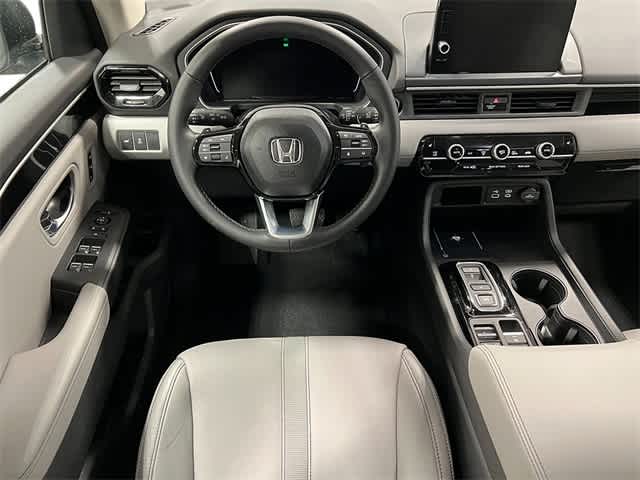 Thumbnail: 2025 Honda Pilot - 16