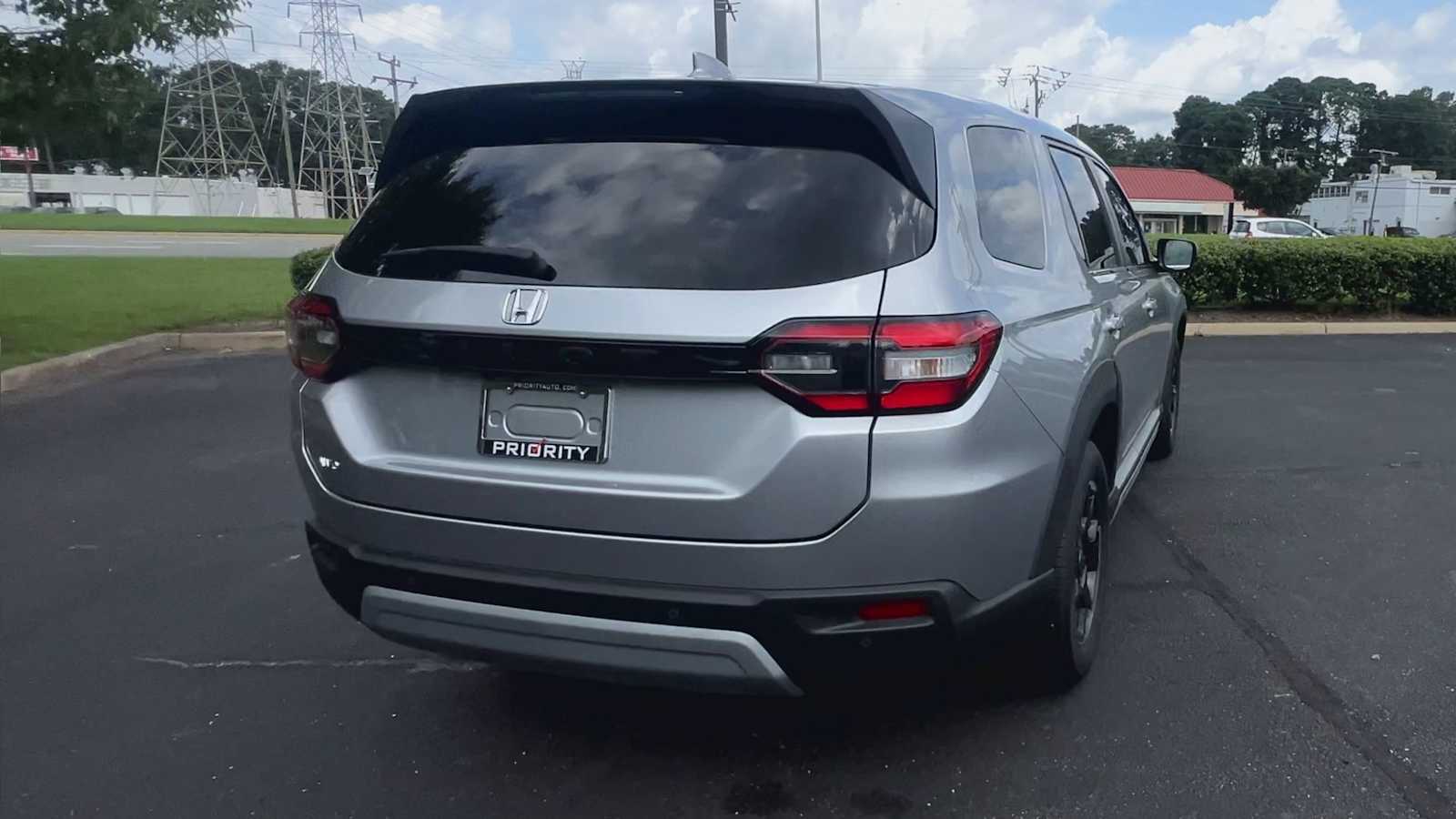 Thumbnail: 2025 Honda Pilot - 8