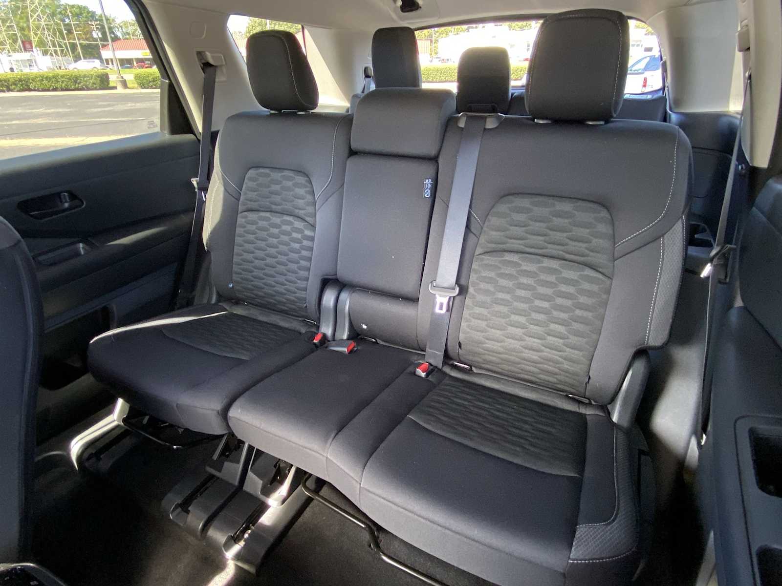 Thumbnail: 2025 Nissan Pathfinder - 23