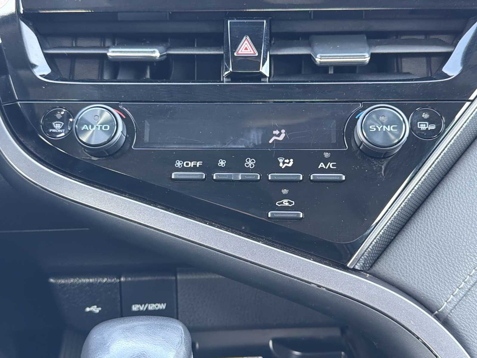 Thumbnail: 2023 Toyota Camry - 16