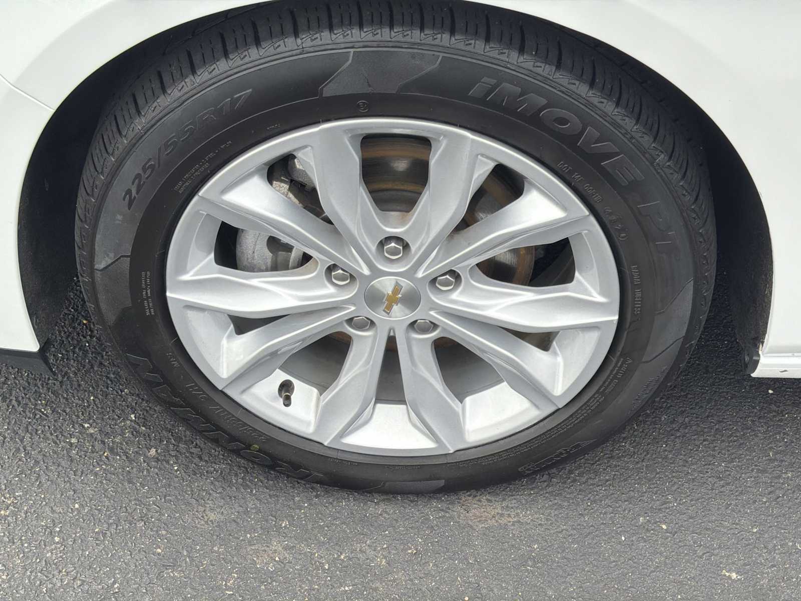 Thumbnail: 2024 Chevrolet Malibu - 18