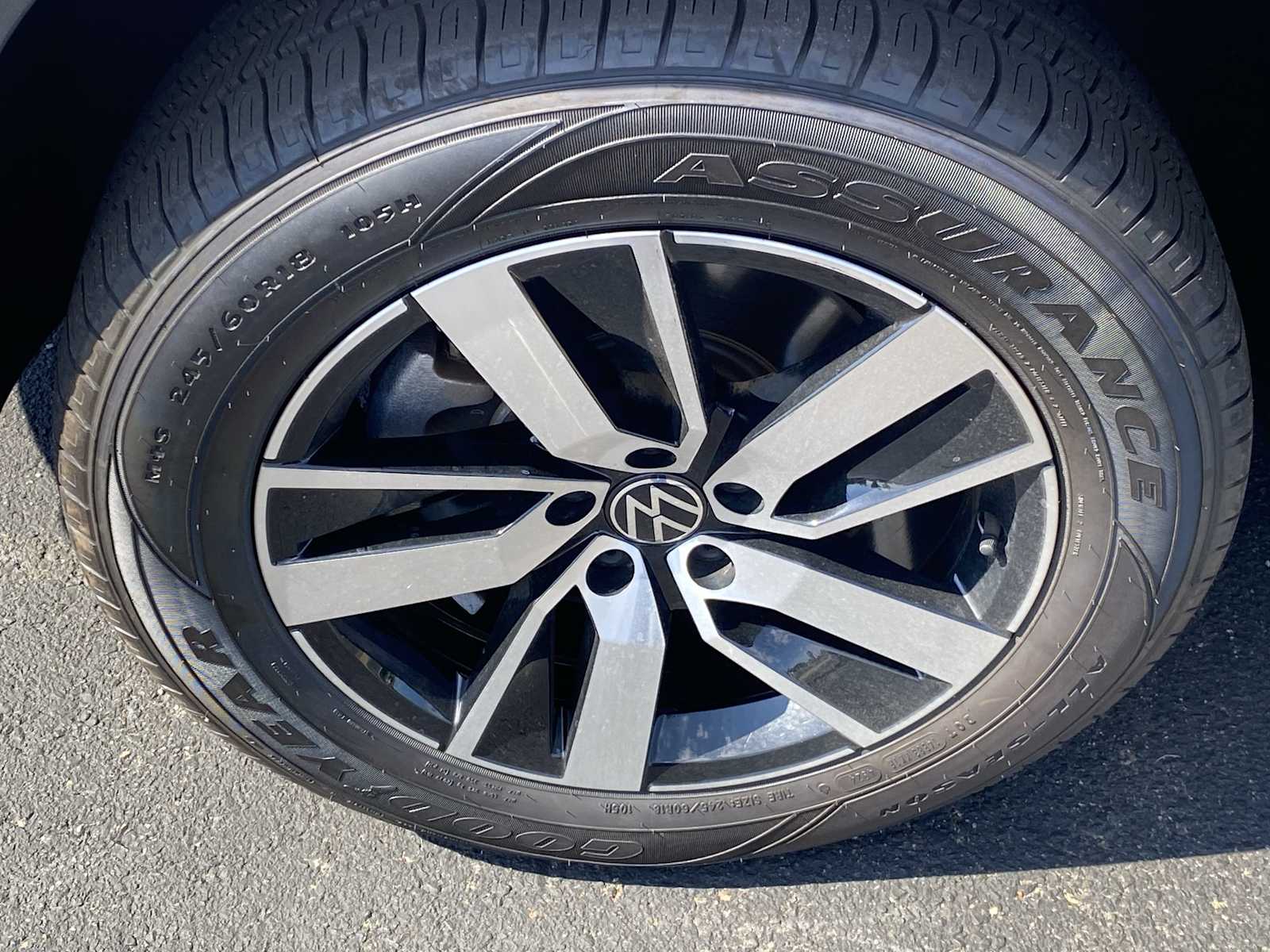 Thumbnail: 2022 Volkswagen Atlas - 18