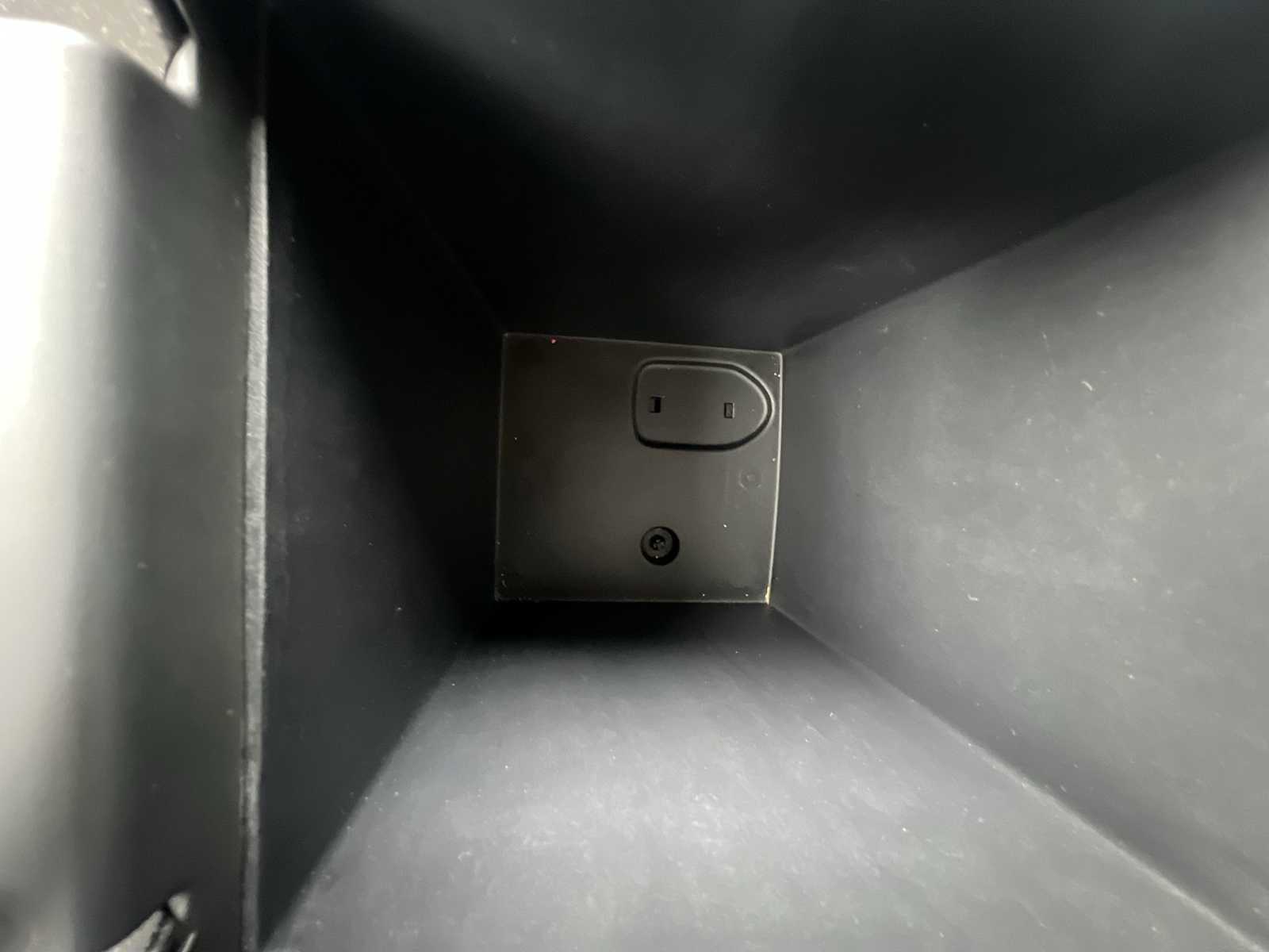 Thumbnail: 2023 GMC Acadia - 23