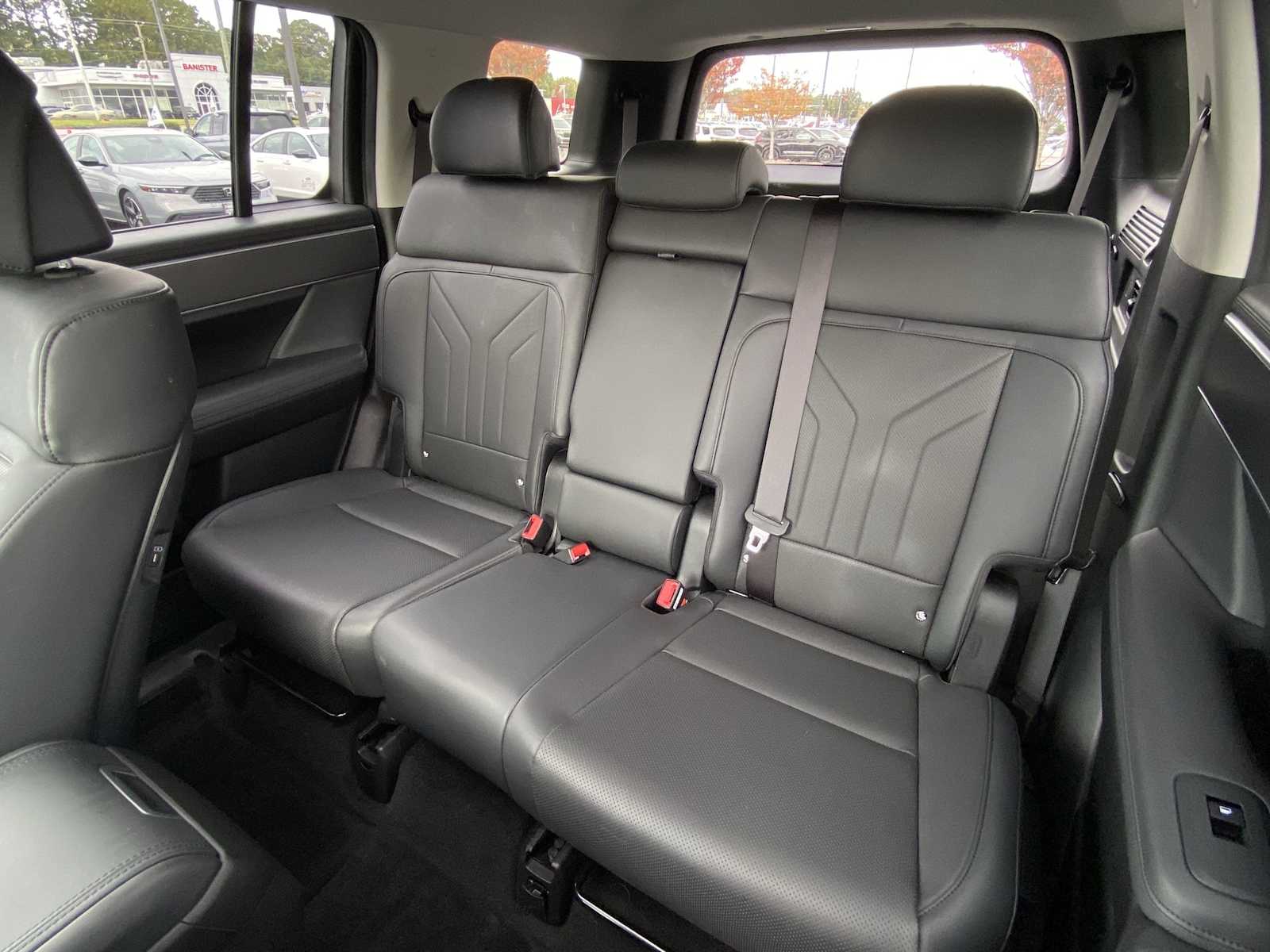 Thumbnail: 2024 Hyundai Santa Fe - 25