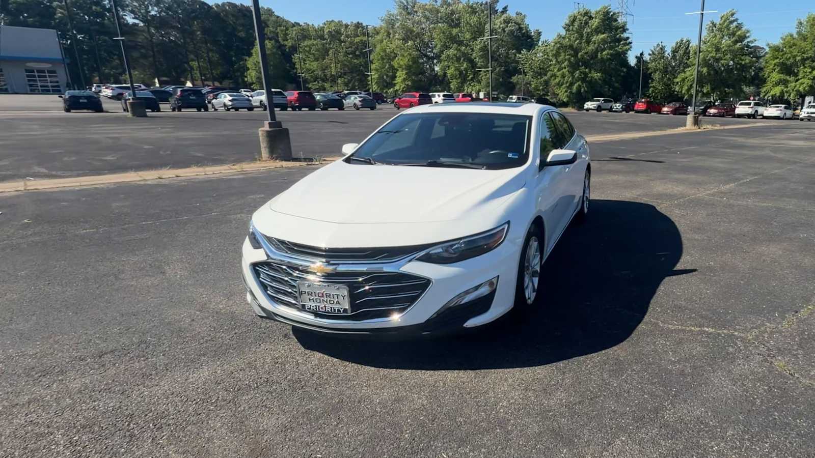 Thumbnail: 2024 Chevrolet Malibu - 3