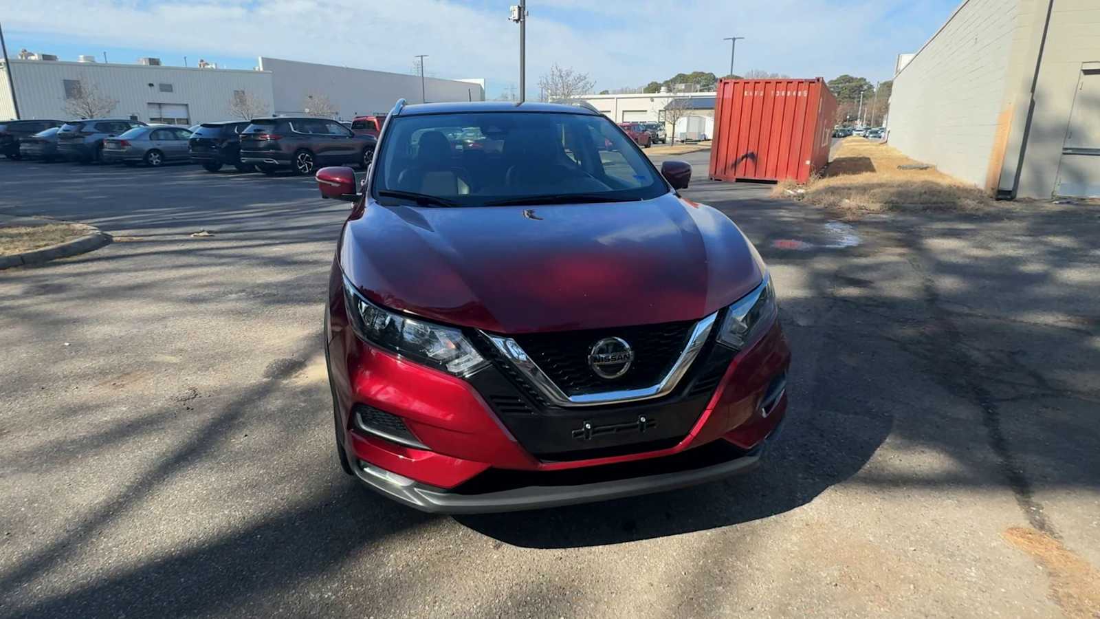 Thumbnail: 2022 Nissan Rogue Sport - 3