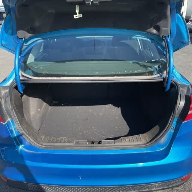 Thumbnail: 2016 Ford Focus - 4