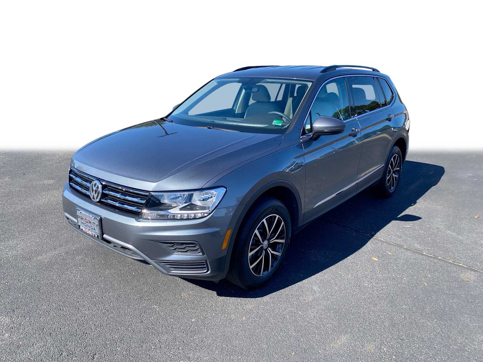 Thumbnail: 2021 Volkswagen Tiguan - 1
