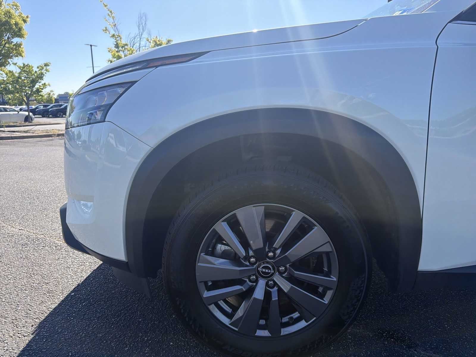 Thumbnail: 2024 Nissan Pathfinder - 18