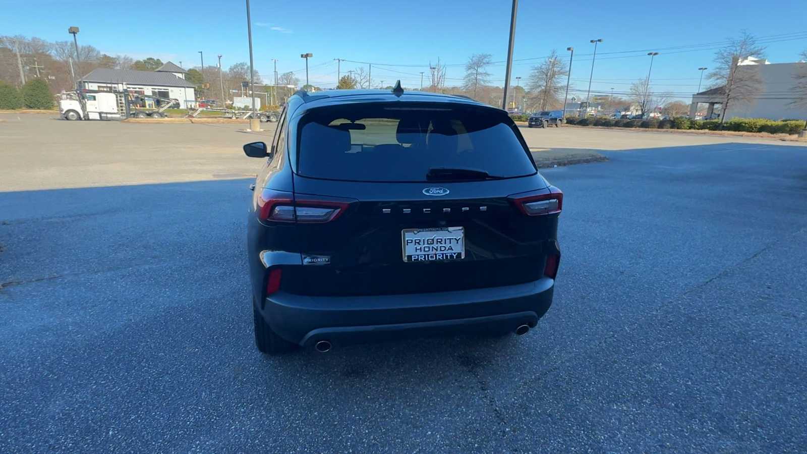 Thumbnail: 2025 Ford Escape - 7