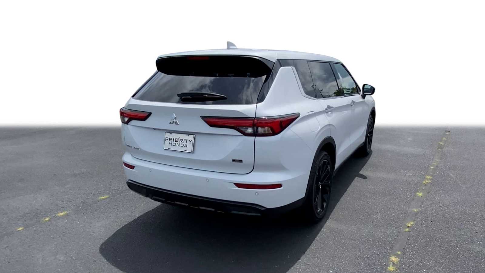 2023 Mitsubishi Outlander Black Edition 8