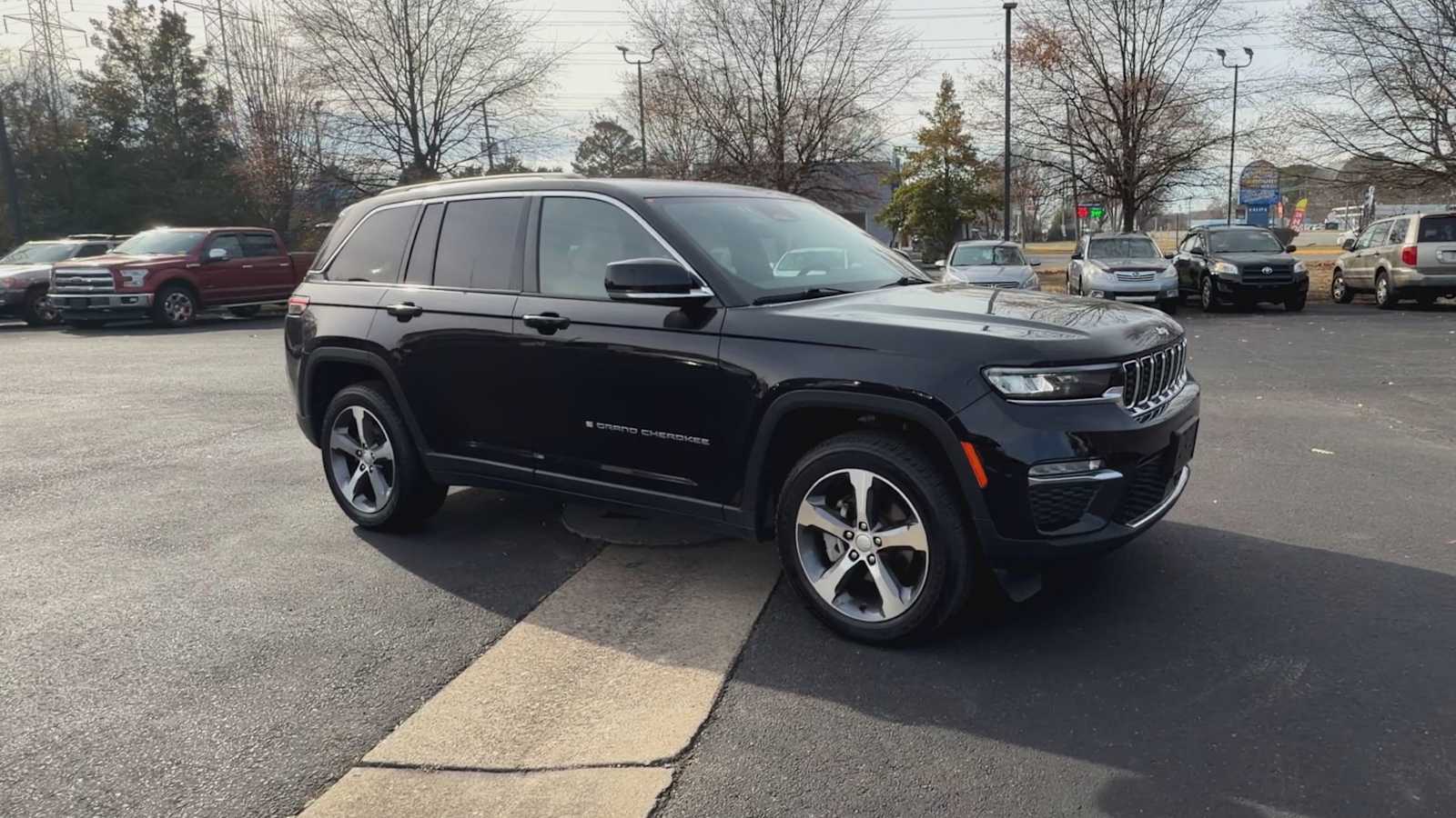 Thumbnail: 2023 Jeep Grand Cherokee - 2