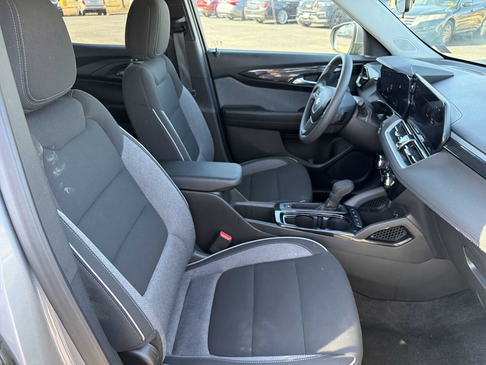 Thumbnail: 2025 Chevrolet TrailBlazer - 24