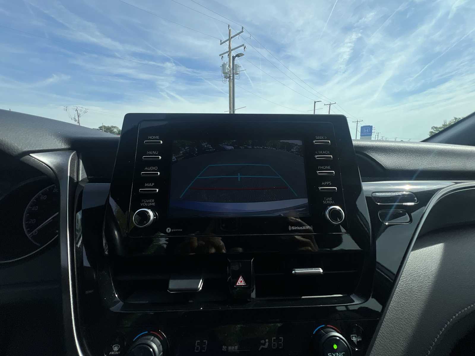 2023 Toyota Camry SE 23