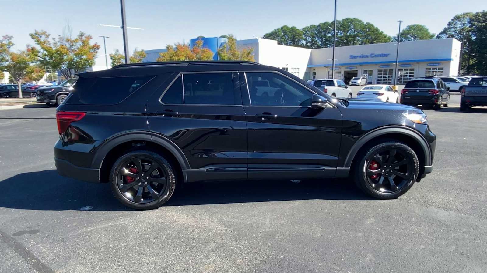 Thumbnail: 2023 Ford Explorer - 9