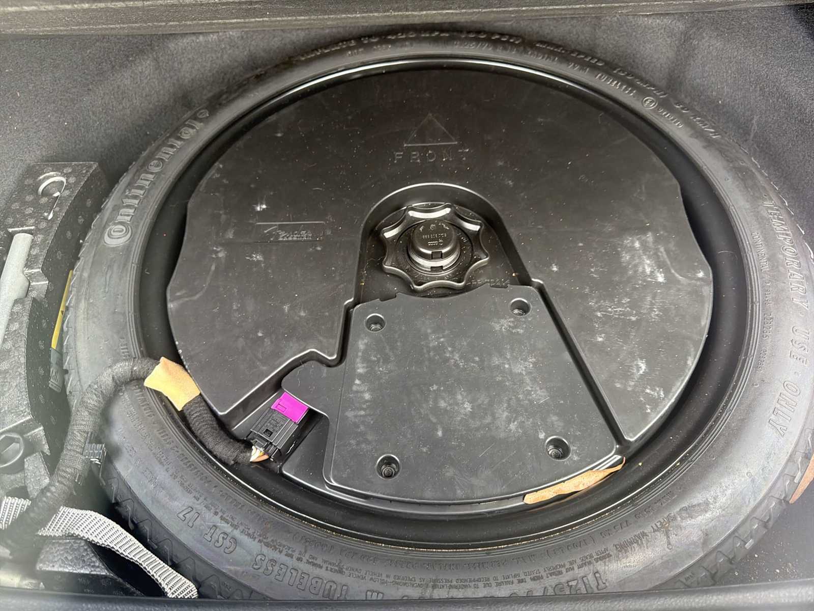 Thumbnail: 2015 Volkswagen Golf - 21