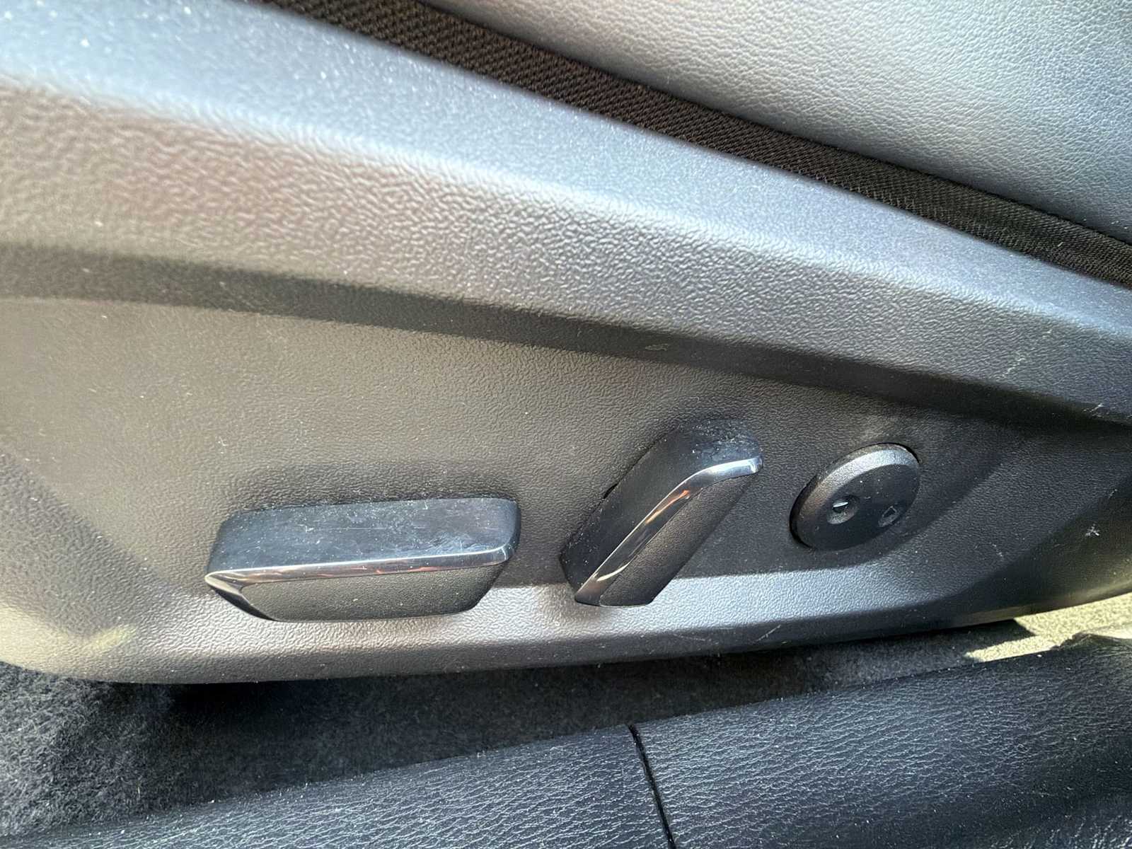 Thumbnail: 2024 Mitsubishi Outlander - 14