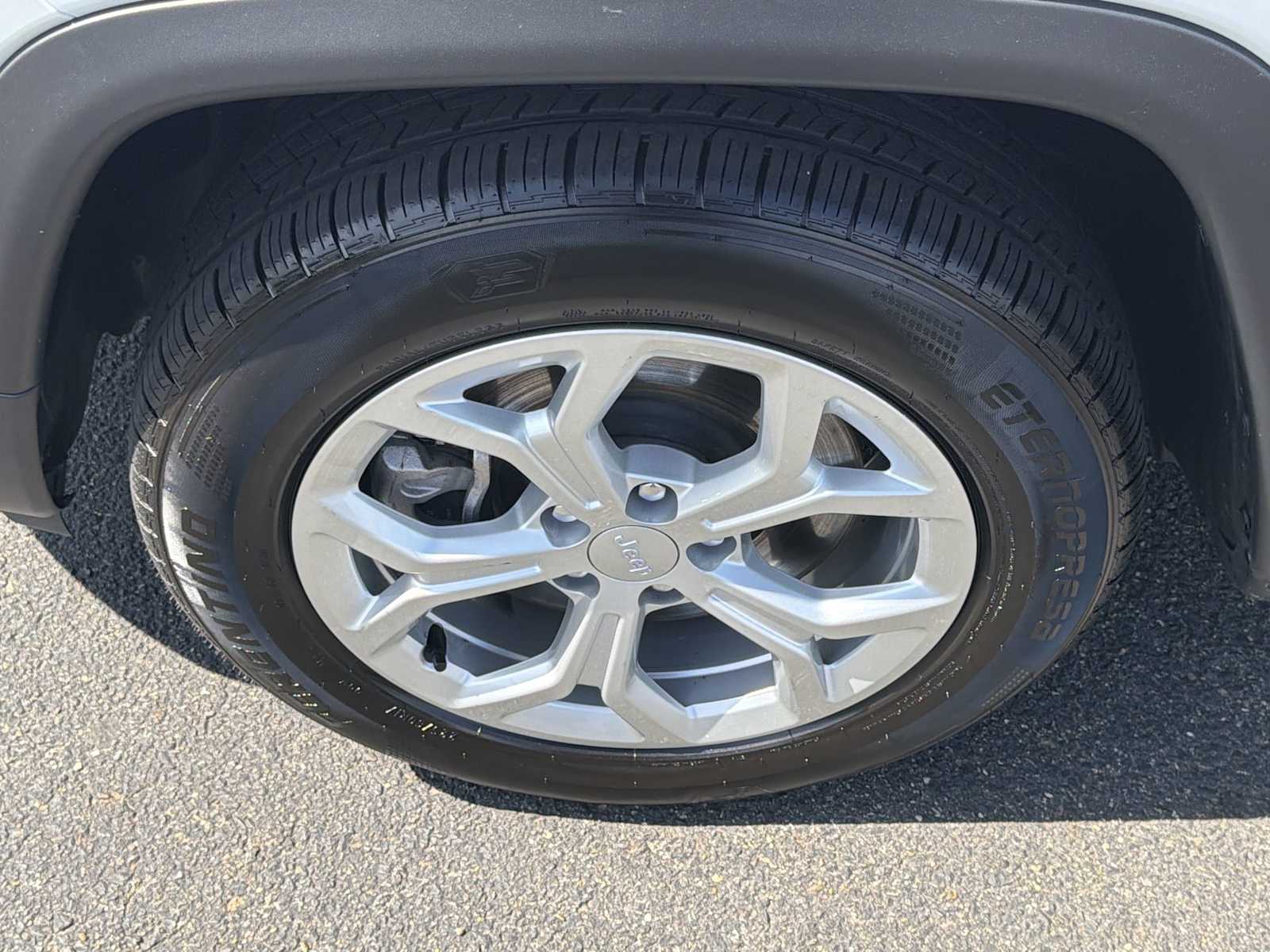 Thumbnail: 2024 Jeep Compass - 18