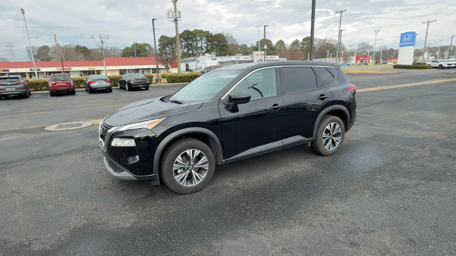 Thumbnail: 2023 Nissan Rogue - 4