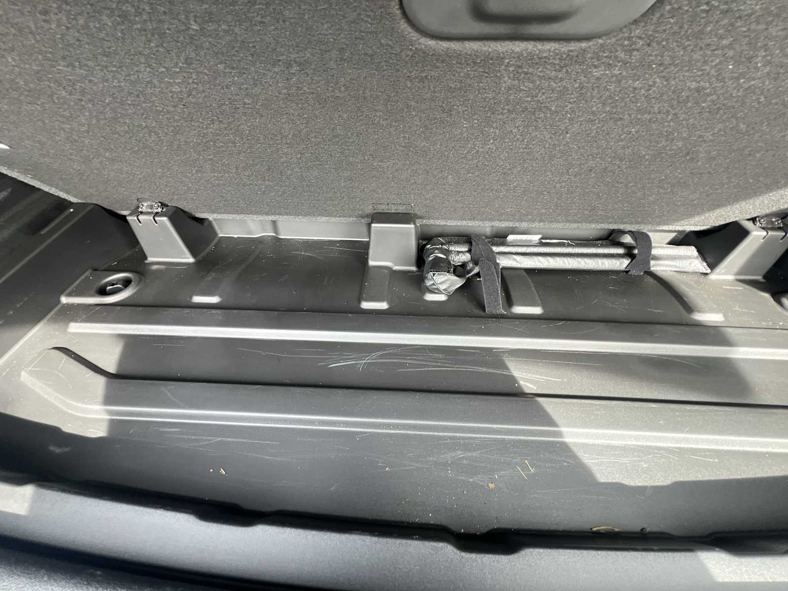 Thumbnail: 2024 Chevrolet Tahoe - 21