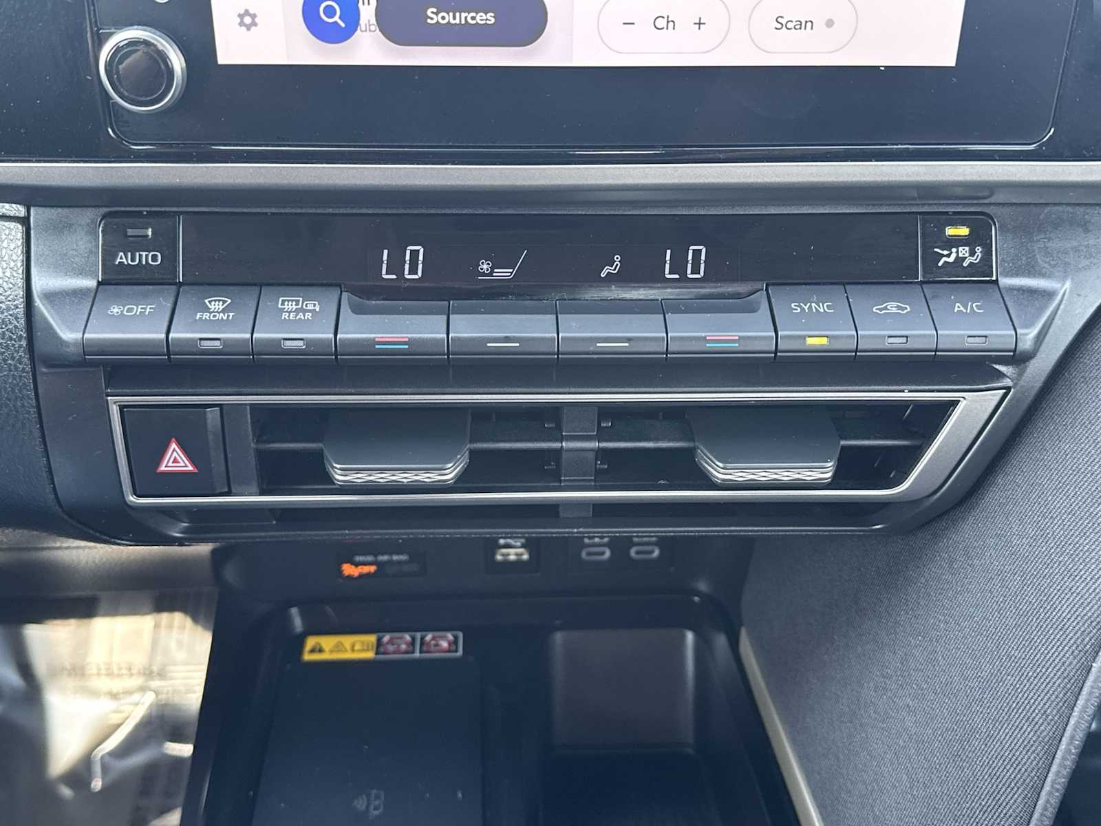 Thumbnail: 2025 Toyota Camry - 16