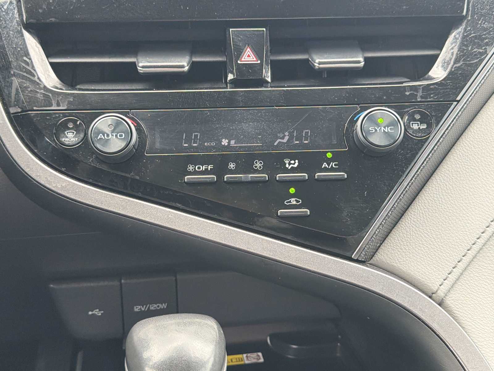 Thumbnail: 2024 Toyota Camry - 16
