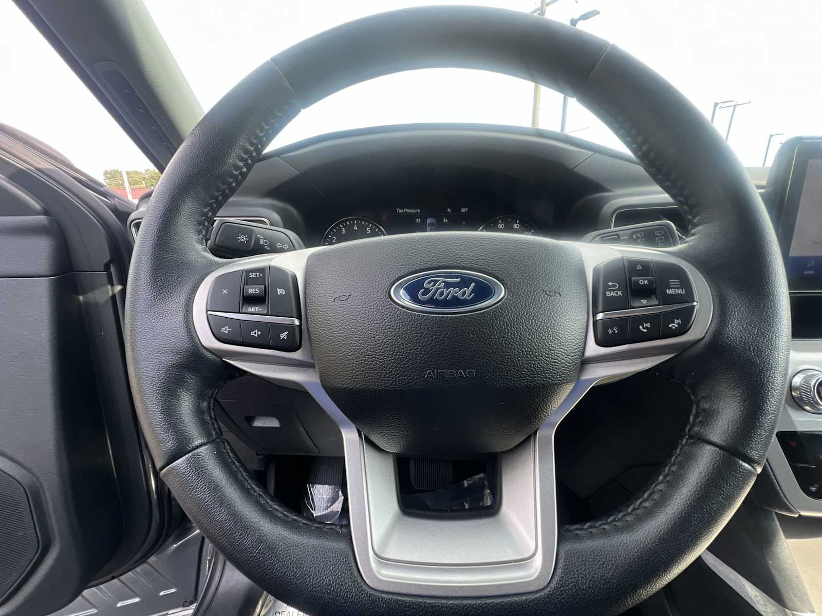 Thumbnail: 2023 Ford Explorer - 11