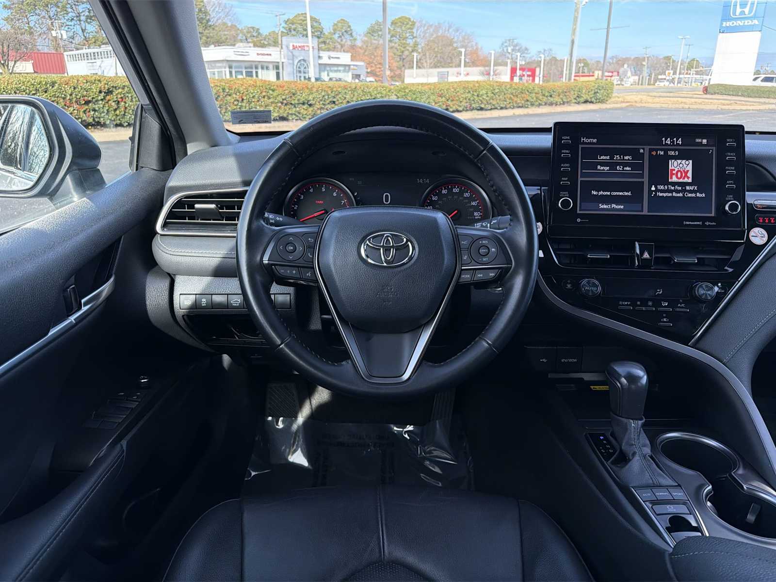 Thumbnail: 2023 Toyota Camry - 11