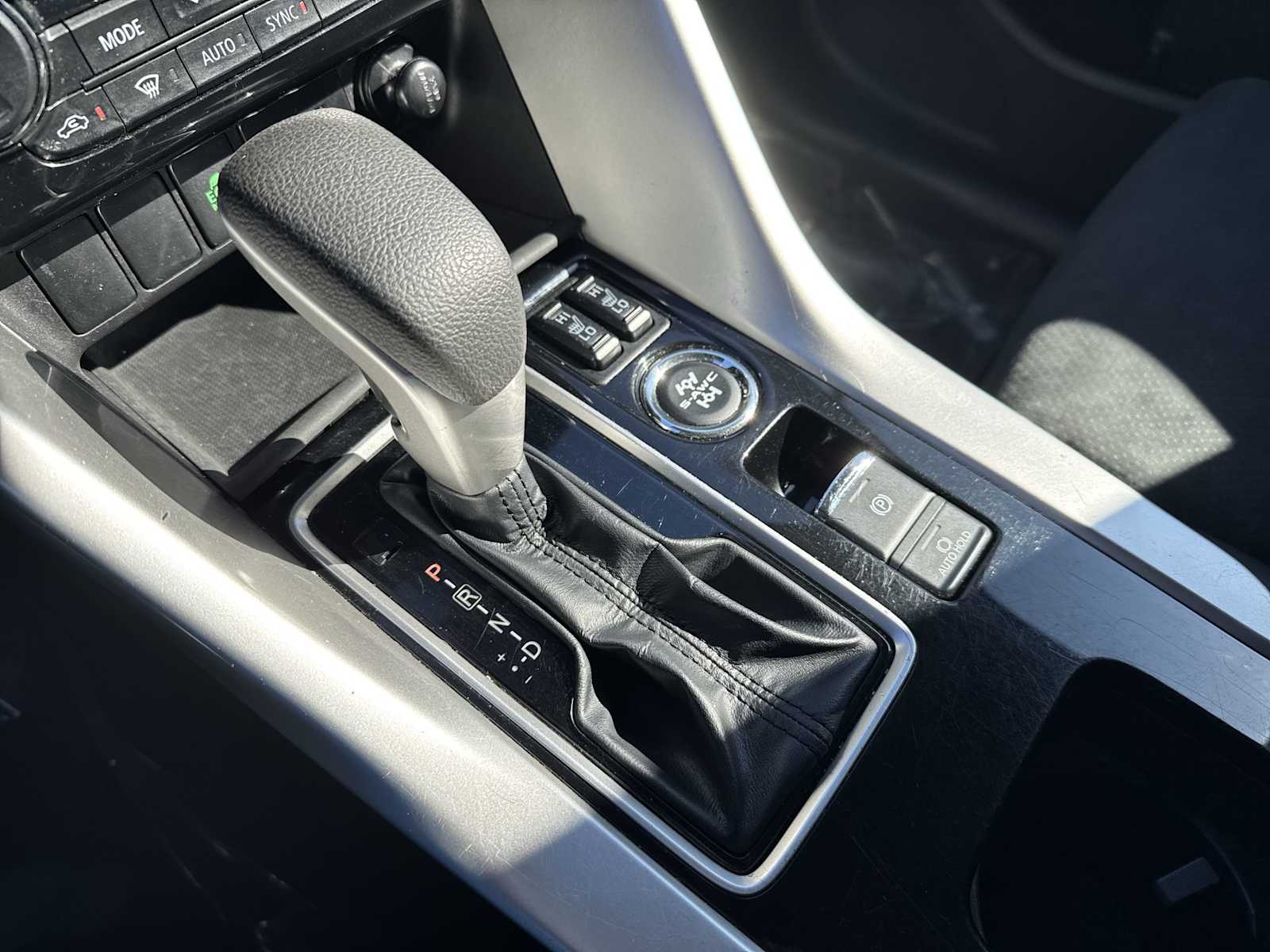 Thumbnail: 2024 Mitsubishi Eclipse Cross - 21