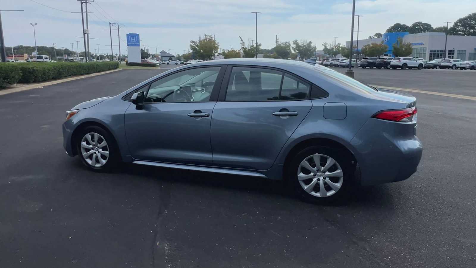 Thumbnail: 2023 Toyota Corolla - 6