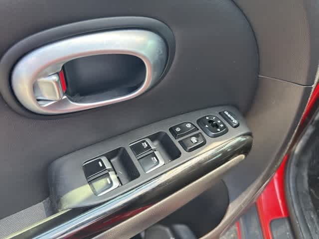 Thumbnail: 2019 Kia Soul - 7