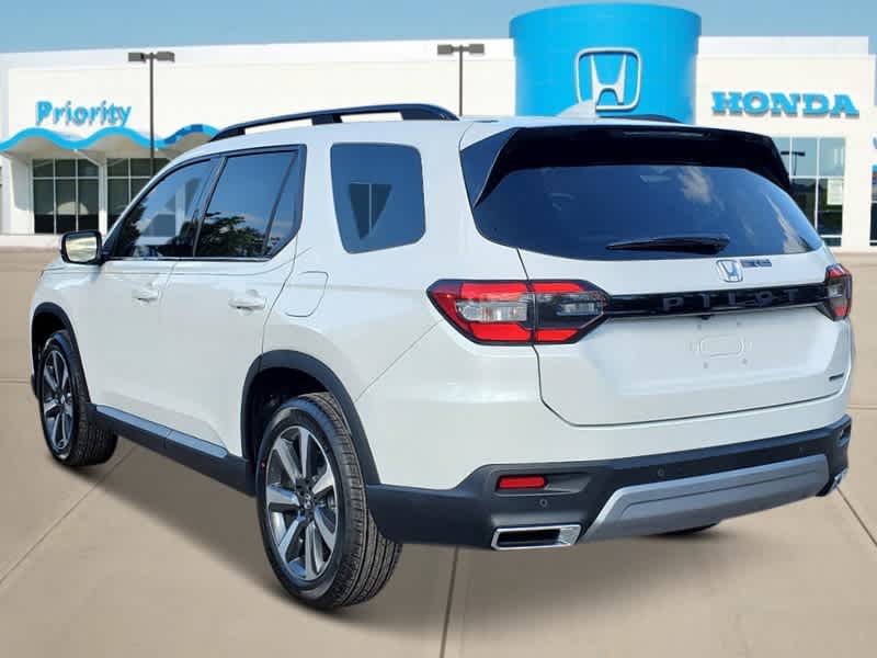 2025 Honda Pilot Touring 3