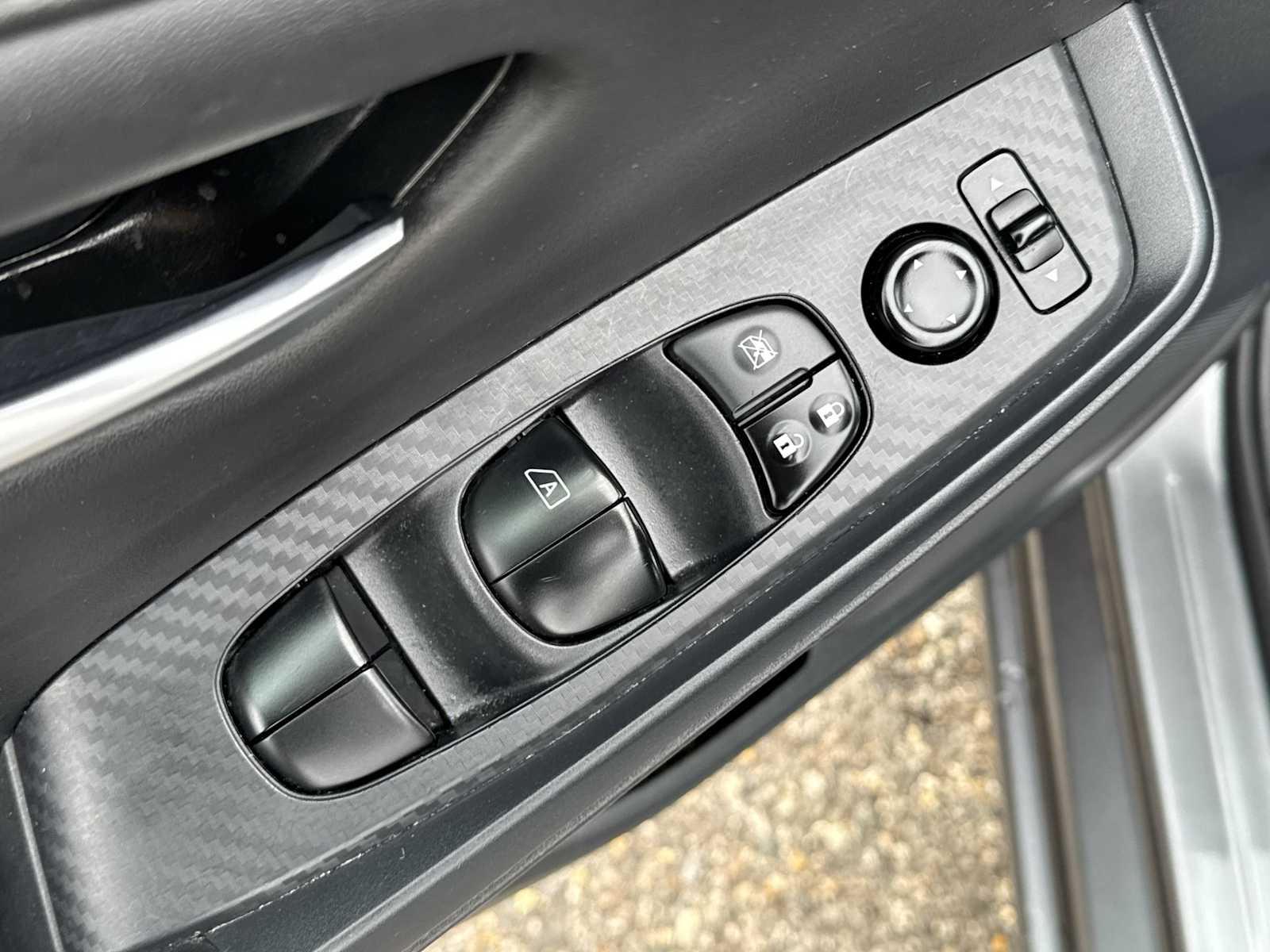 Thumbnail: 2023 Nissan Sentra - 15