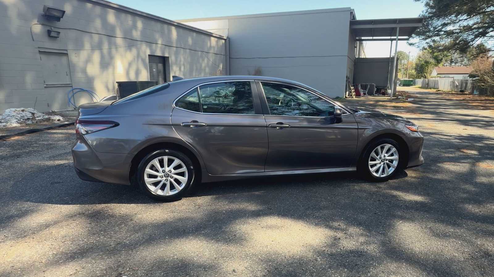 Thumbnail: 2023 Toyota Camry - 9