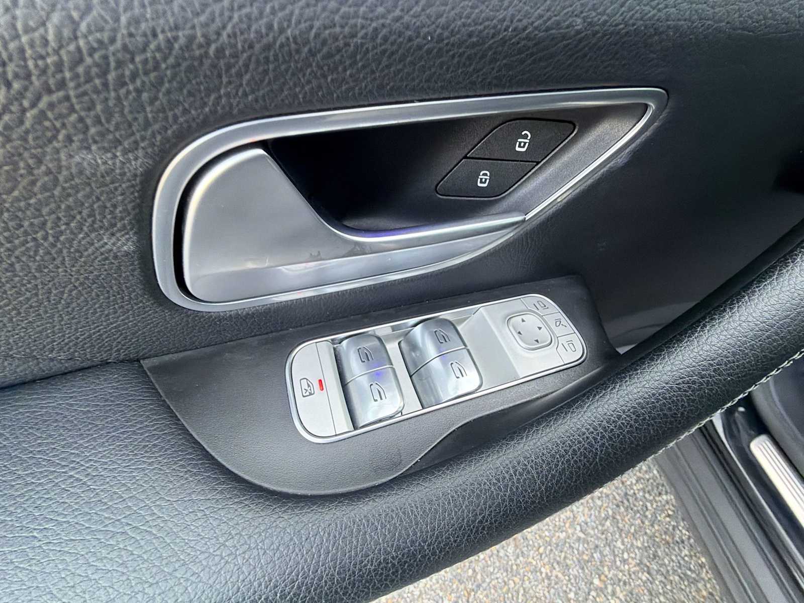 Thumbnail: 2024 Mercedes-Benz GLS - 15