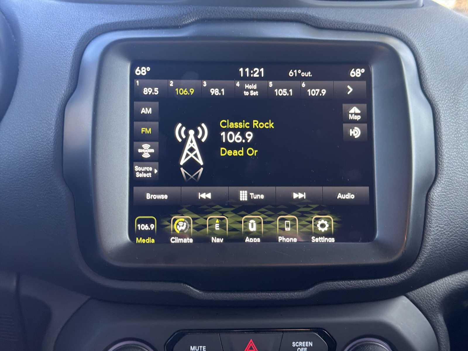 Thumbnail: 2023 Jeep Renegade - 12