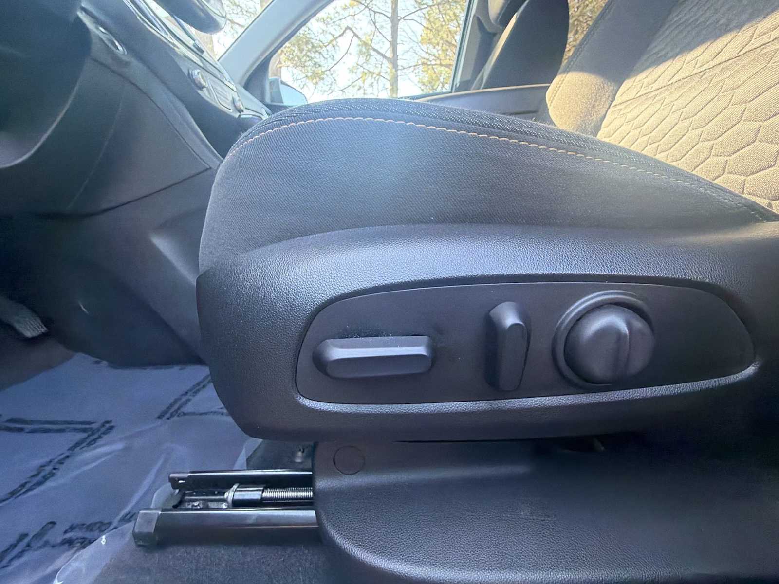 Thumbnail: 2019 Chevrolet Equinox - 14