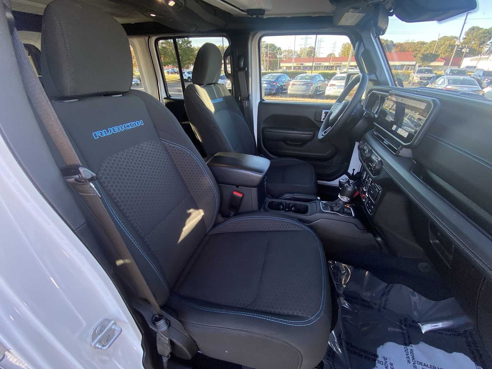 Thumbnail: 2024 Jeep Wrangler - 24