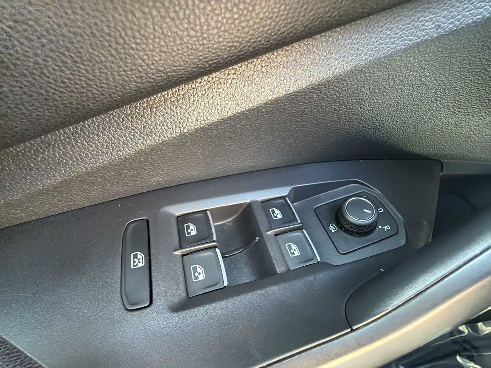 Thumbnail: 2024 Volkswagen Jetta - 26