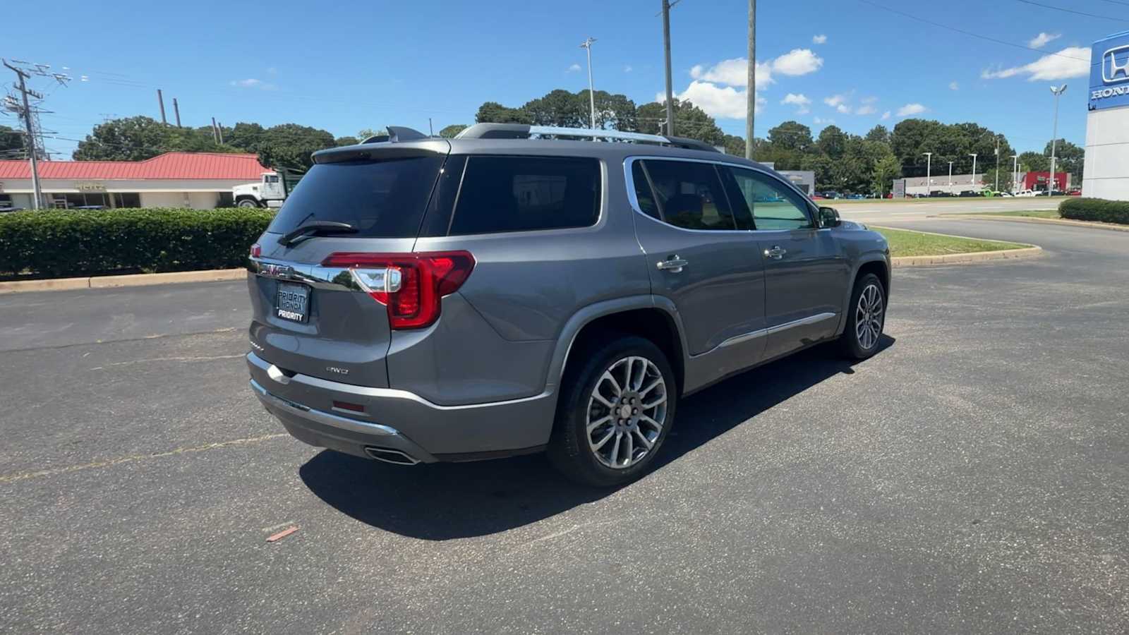 Thumbnail: 2021 GMC Acadia - 8