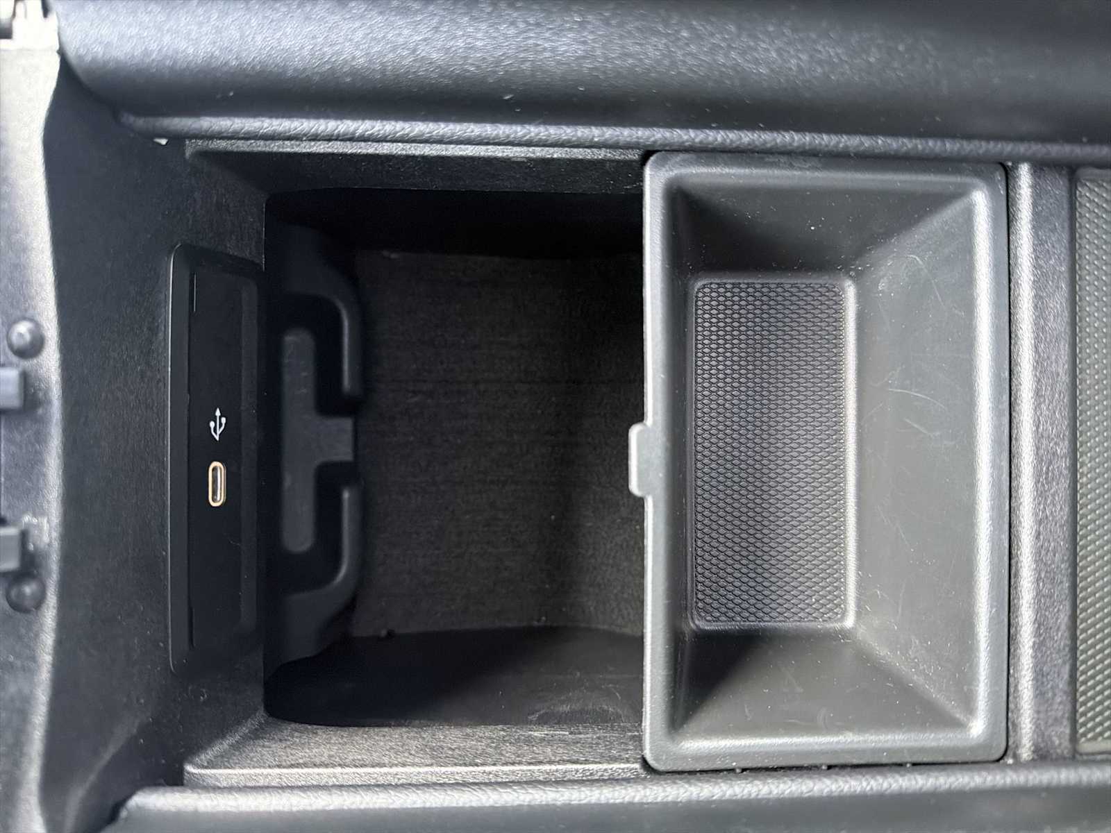 Thumbnail: 2024 Mercedes-Benz GLS - 24