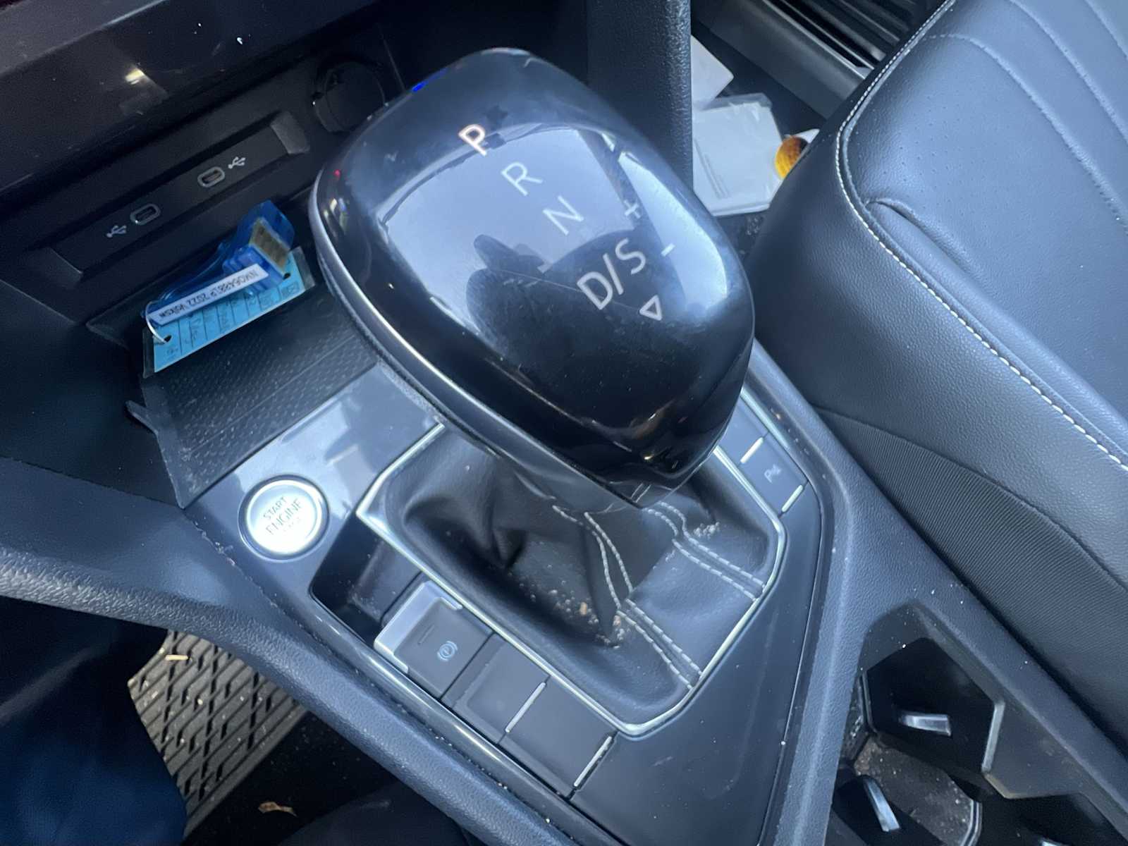 Thumbnail: 2022 Volkswagen Tiguan - 22