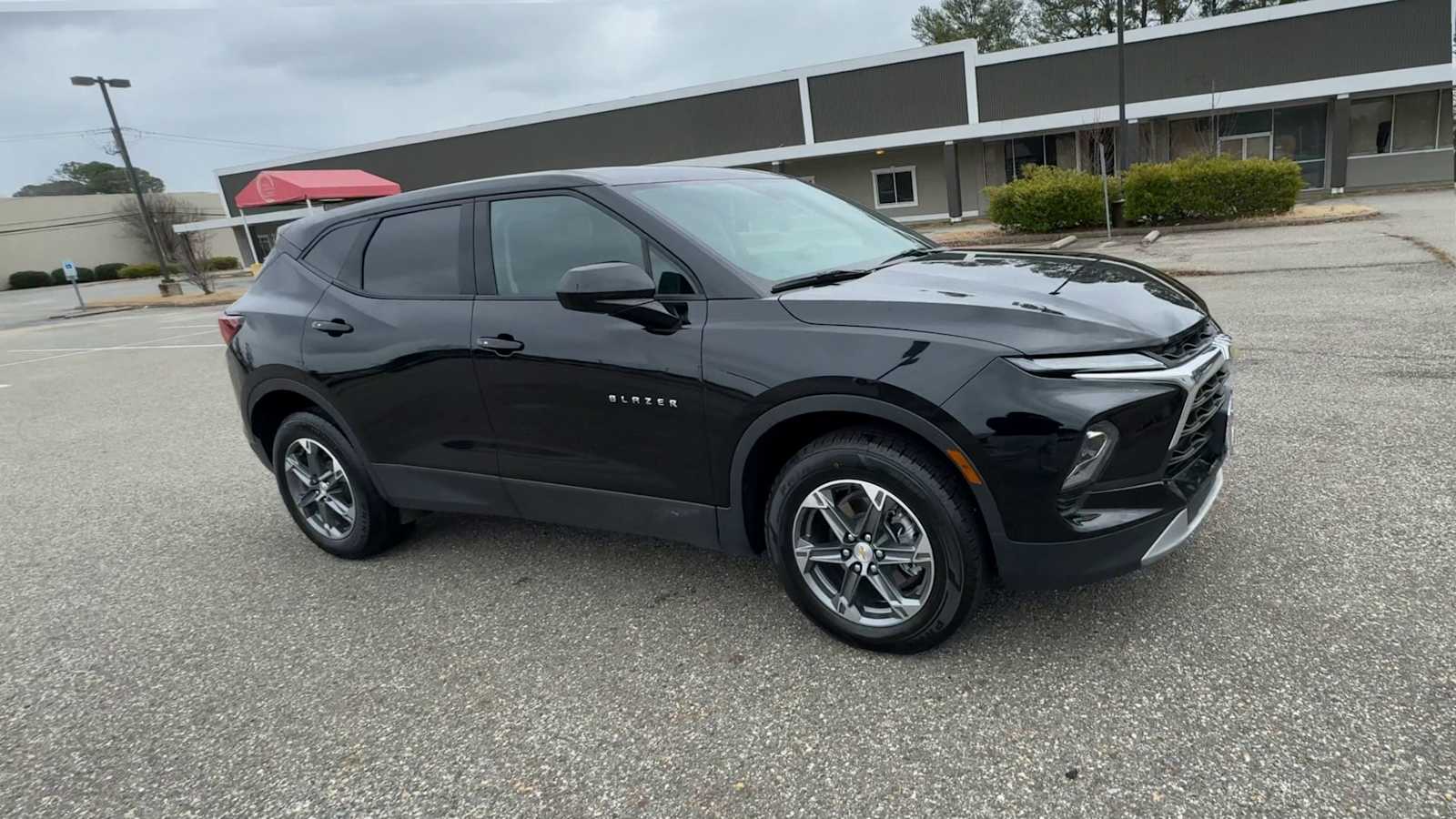 Thumbnail: 2025 Chevrolet Blazer - 2