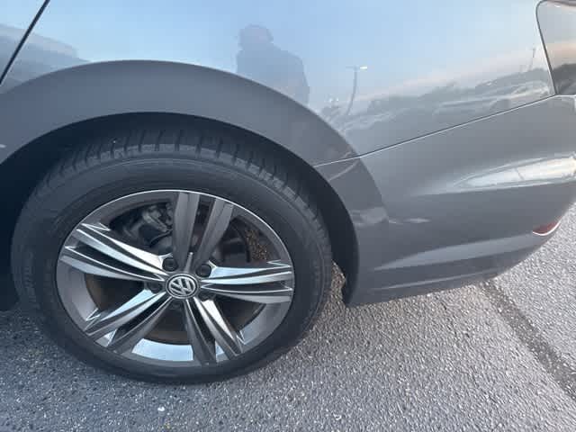Thumbnail: 2019 Volkswagen Jetta - 5