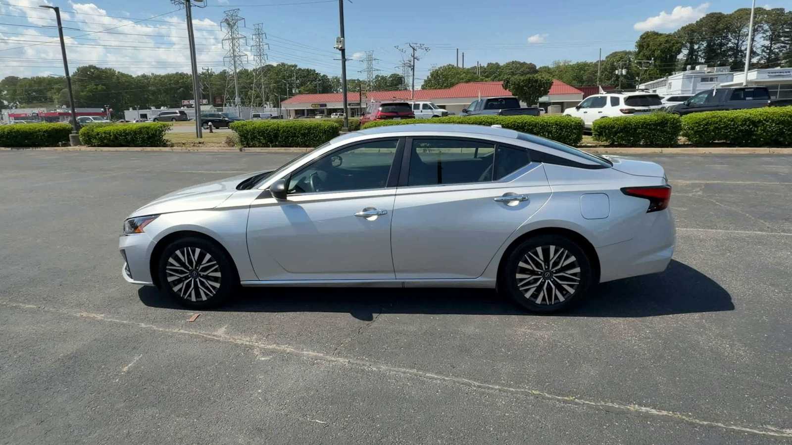 Thumbnail: 2024 Nissan Altima - 5