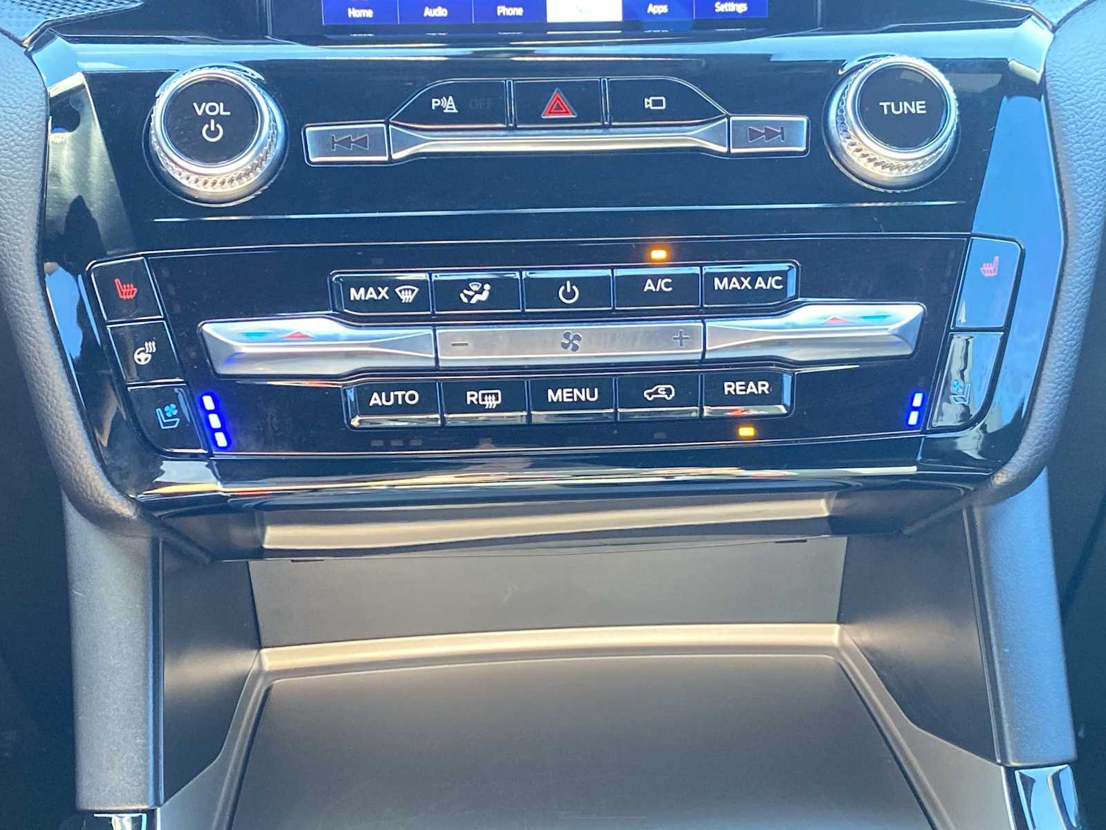 Thumbnail: 2023 Ford Explorer - 17