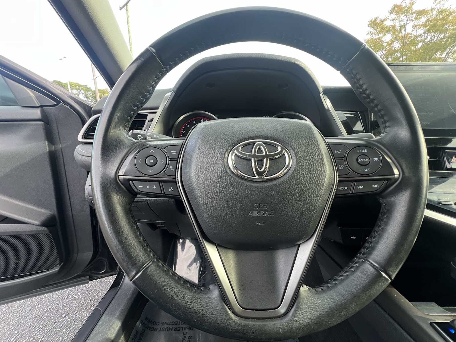 Thumbnail: 2023 Toyota Camry - 11